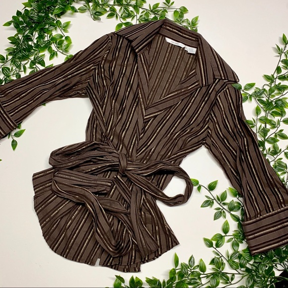 Zara Tops - ZARA Basic NWT Button Down (L)